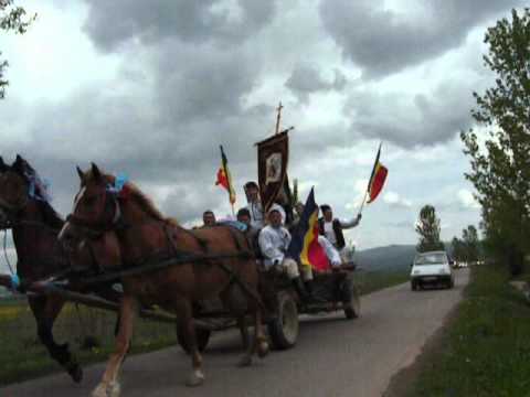Caravana "Romani pentru Romani" pe drumul Martanus-Ojdula (Covasna)