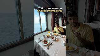 TUDO O QUE EU COMO EM UM CRUZEIRO INTERNACIONAL DA ROYAL CARIBBEAN QUE TEM COMIDA À VONTADE!