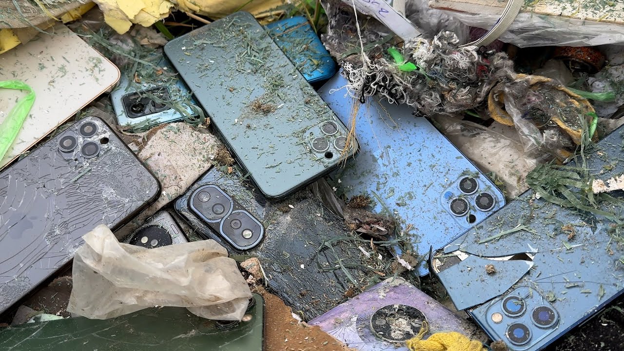 Great day!😍 Restoration Destroyed Phone Found in Garbage Dumps!! How i Restore Smashed Vivo Y15s