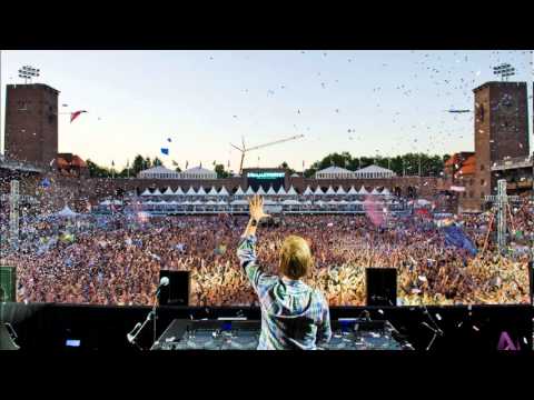 Avicii Live at Pier 94 - Resurrection (Axwell's Recut Club Version) vs Someone Like You (Acappella)