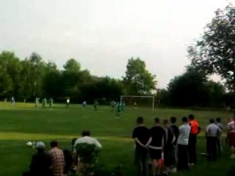 San Wrzawy - Olimpia Pysznica  7:4  , Drugi karny dla Sanu , wykonuje Rafał Machowski .