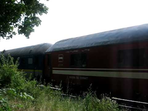 R936/935 Mangalia - Oradea soseste in apropierea garii Oradea