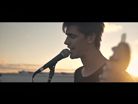 Finders - Everything In Slow Motion (Official Music Video)