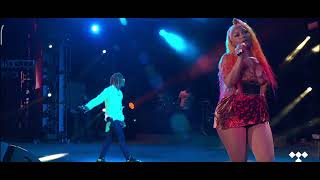Nicki Minaj The life way goes remix live At Made in America