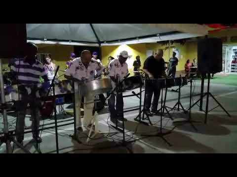 El Sandro de Caripito tocando steel band