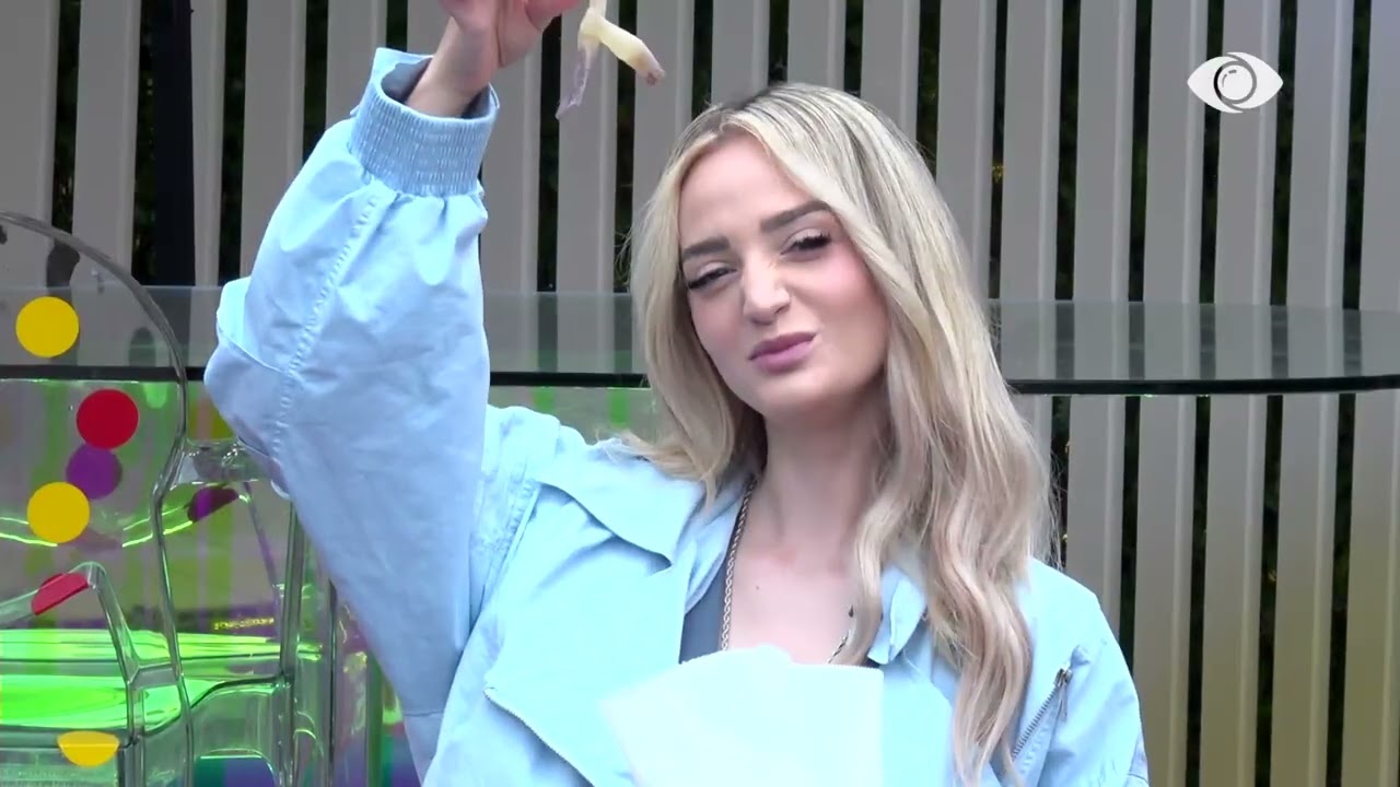 “Kjo është e preferuara ime”/ Selin provon ëmbëlsirat nga “Candy Land”