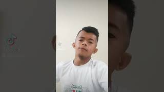 Download lagu lawak org Sarawak bah.. mp3 Download lagu lawak org Sarawak bah.. mp3