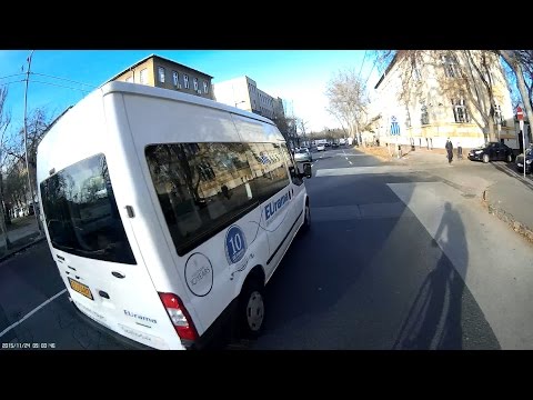 ECU-487 Centizés - Close pass