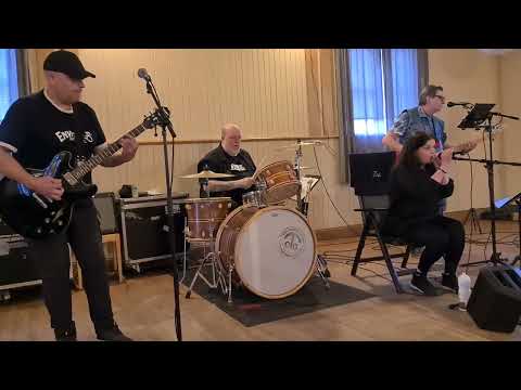 Vandrar i ett regn -  från Pugh Rogefeldts tidiga år, 69-75