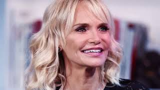 Kristin Chenoweth SEXY PHOTOS  Pantyhose, Stockings, Tights,Heels, Mini Skirt,MiniDress