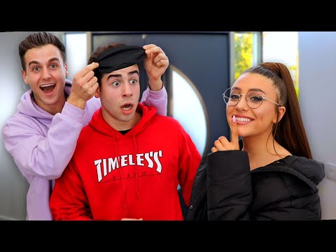Surprising My FRIENDS With ARIANA GRANDE!
