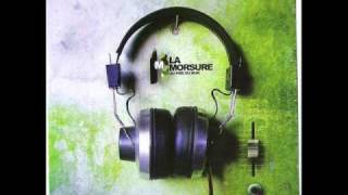 La Morsure - Lyrics de Chiens feat. Chiens 2 Rue (2005)