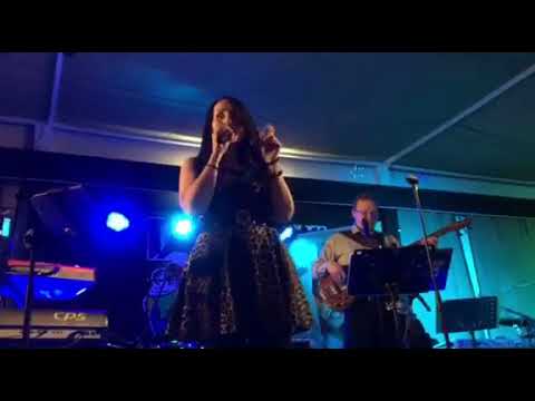 Nina Åkerman. Menolippu