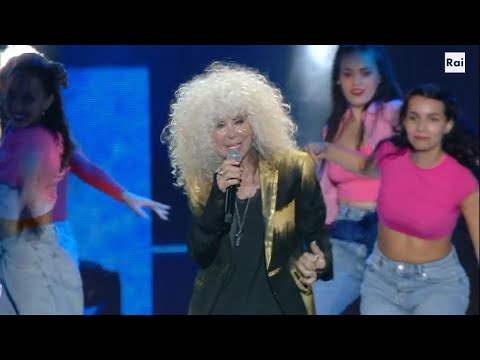 Donatella Rettore - Splendido splendente, Kobra