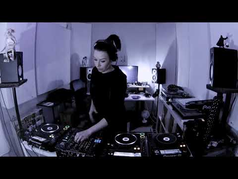 CANDY COX @ ISOLATION SERIES #11 (RECORDED FOR NYE GALAXIE RADIO BELGIUM - 31.12.2020)