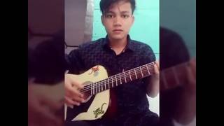 Download lagu Cowok ganteng main gitar suara ny bagus cipt.bayu mp3 Download lagu Cowok ganteng main gitar suara ny bagus cipt.bayu mp3
