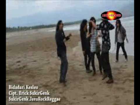 Sukirgenk - Bidadari Kesleo | Dangdut (Official Music Video)