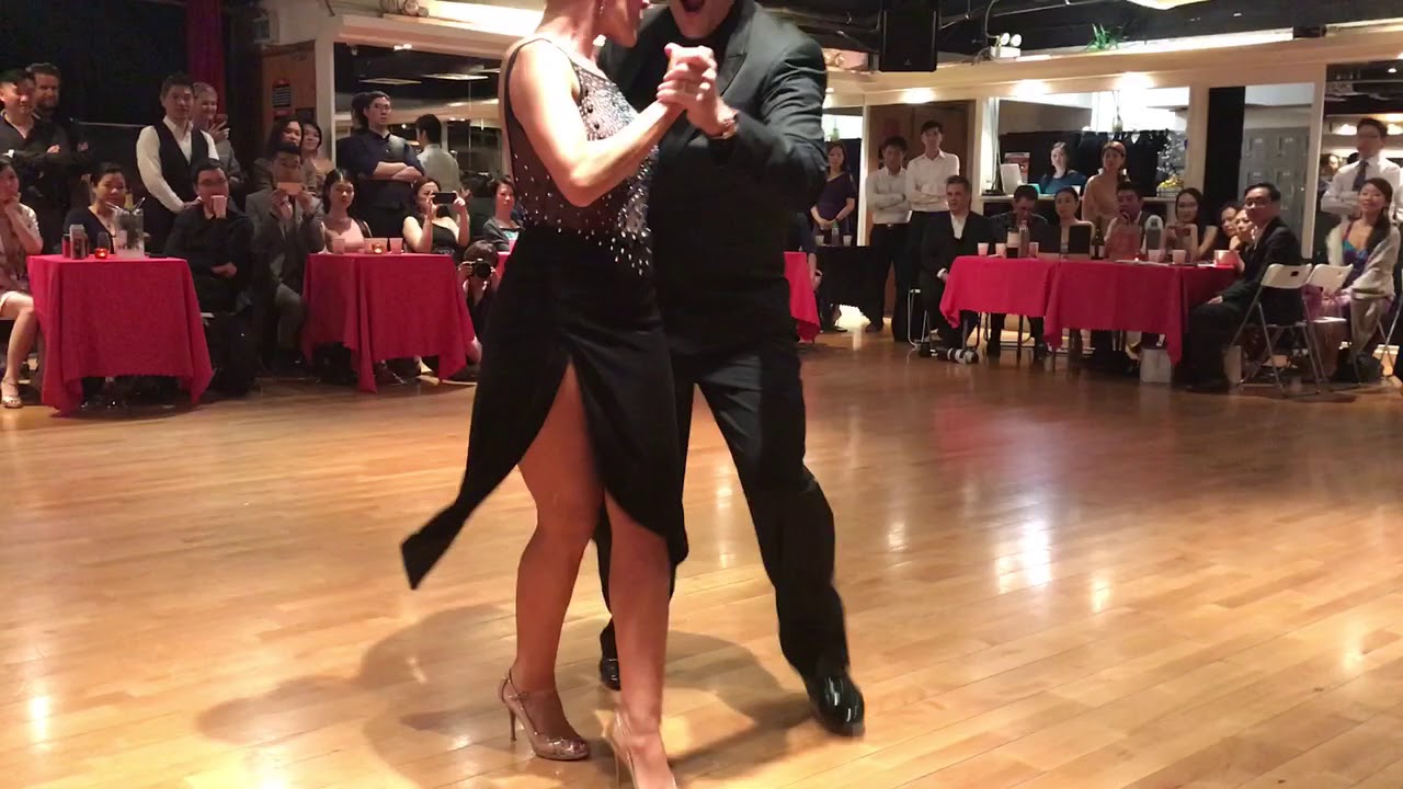 Laila & Leandro Oliver in Hong Kong 2018 Grand milonga 2/4
