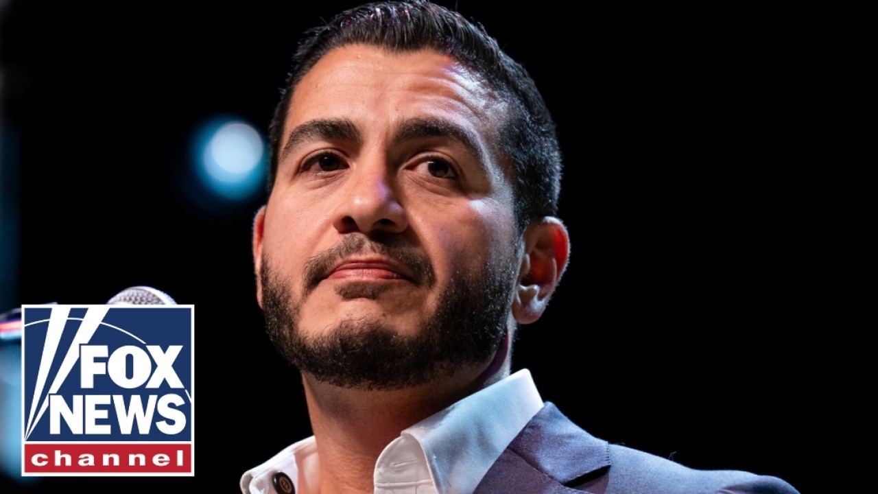 Ex-AOC aide claims El-Sayed has 'put to rest' family's alleged ties to Muslim Brotherhood