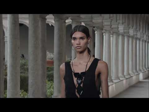 Alberta Ferretti spring summer 2022 fashion show