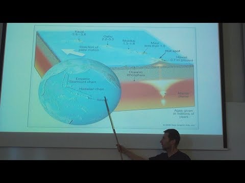 Aleš Špičák - Teorie deskové tektoniky oslavila 50. narozeniny (Pátečníci 6.4.2018)
