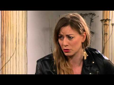 Vad ska man egentligen tycka om Fifty Shades of Grey? - Malou Efter tio (TV4)