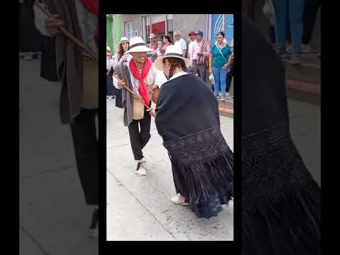 Desfile festival del moño Jesús María Santander
