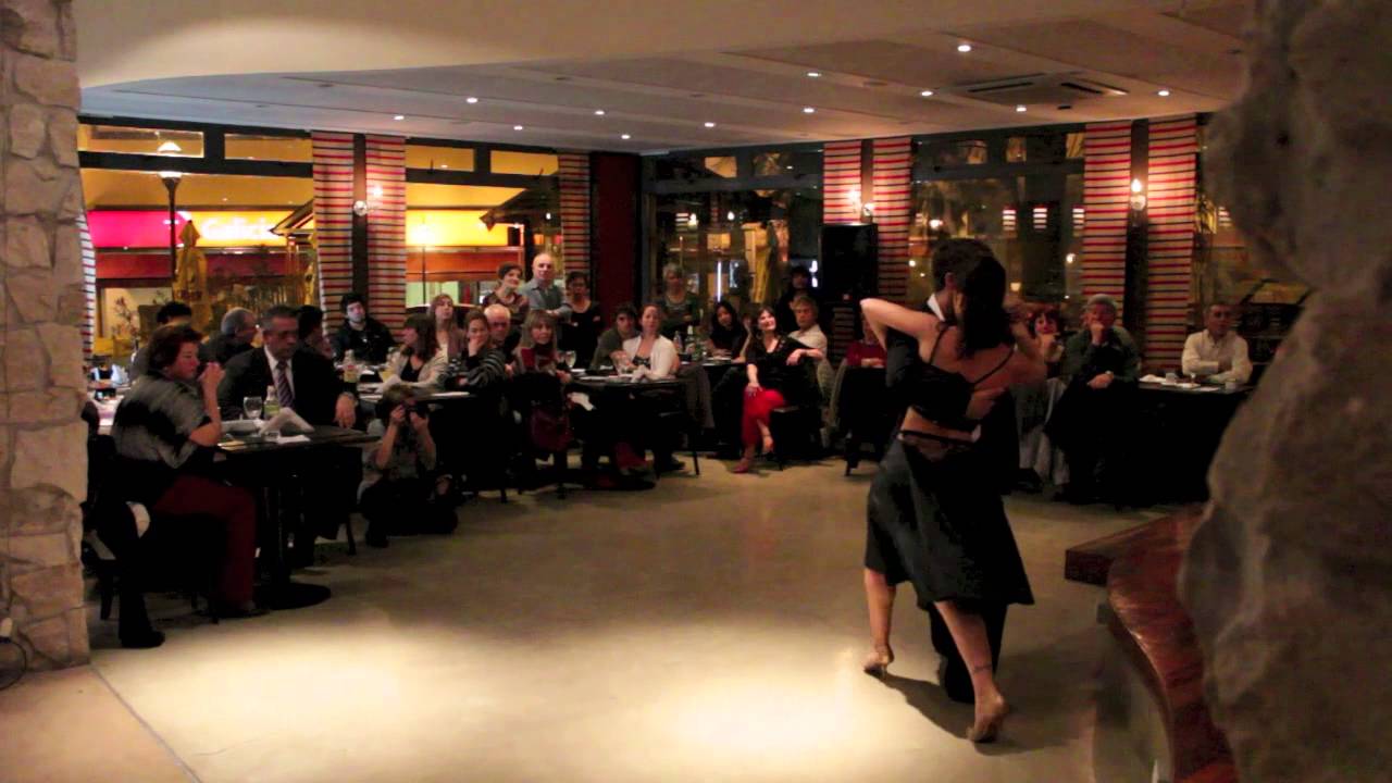 "Mentirosa" - Leonardo Pankow y Josefina Stellato