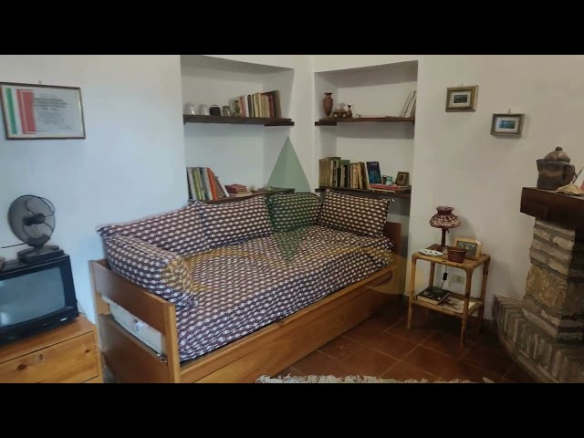 APPARTAMENTO DA RISTRUTTURARE  - MONTICCHIELLO (SI)