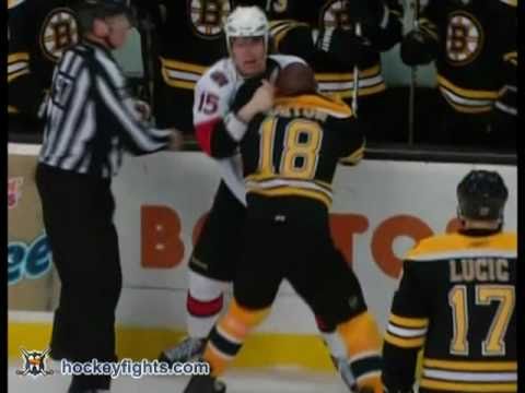 Zack Smith vs Nathan Horton Apr 9, 2011