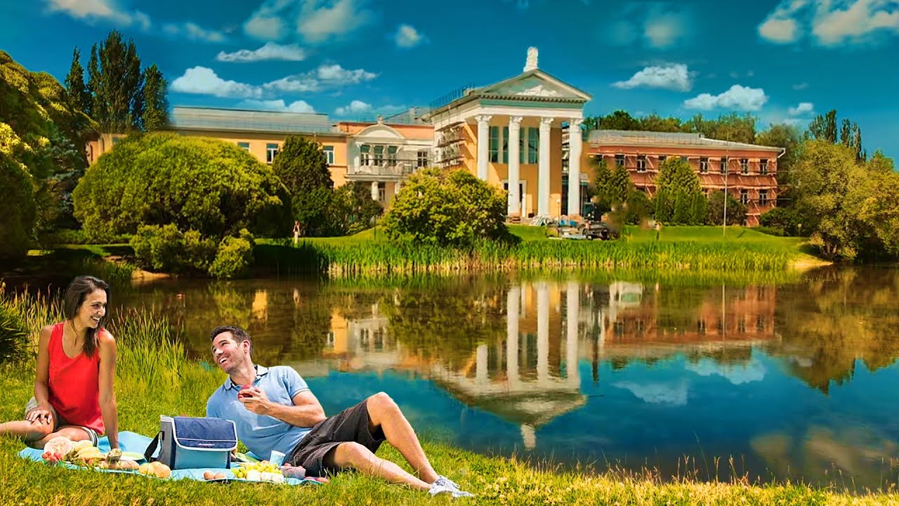 Immersive street-level walking tour through Antwerp Central, Belgium, showcasing authentic urban landscapes, local architecture, and the vibrant atmosphere of the city's neighborhoods