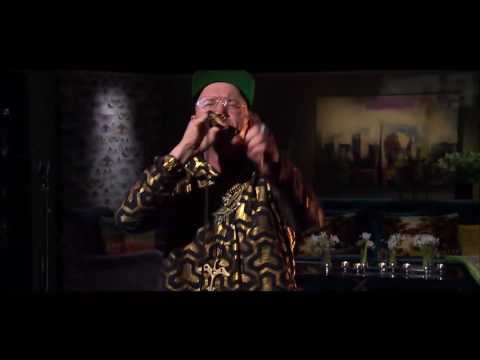 Frej Larsson med låten "PK-fitta" - Malou Efter tio (TV4)