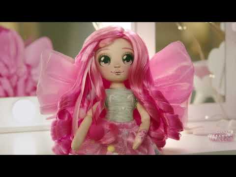 Игровой набор с куклой Dream Seekers -Сияющая Стелла (с аксессуарами и светящимися крыльями)