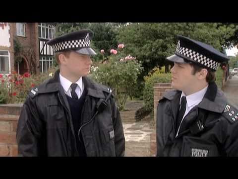 Policista, agent a tanečnice