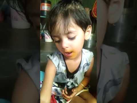 spruha eating mango