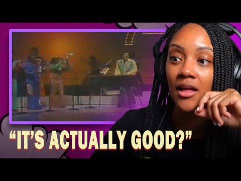 FIRST TIME REACTING TO | KC & THE SUNSHINE BAND "BOOGIE SHOES"