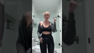 Braless no bra bouncy bouncing boobs dancing tiktok nip slip boob