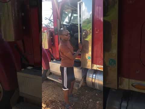 My first video loading a d9 bulldozer