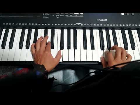 Algo Está Cayendo - Julio Elías