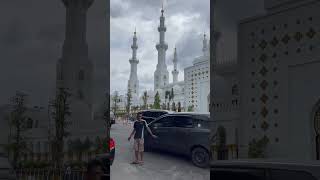 Download lagu MEGAHNYA MASJID ZAYED SOLO #shorts mp3