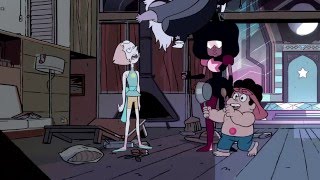 Pearl gets annoyed on Christmas (Featuring her Voice Actress!)