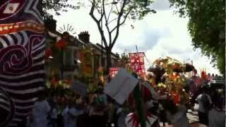 preview picture of video 'My London 2012 Experience - East Ham Olympic Torch Relay Parade (Part 1)'