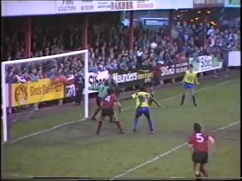 10th December 1988: Billy Barr vs Altrincham (FAC) (BBC) 2