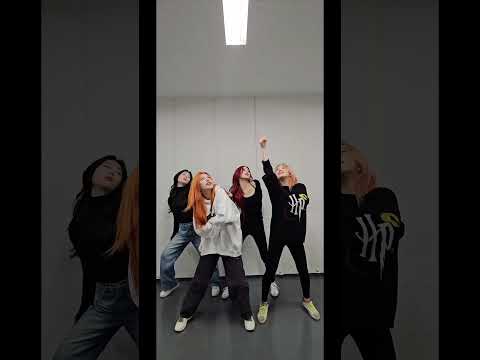 NOW LEEEAAAAAAAAN #ITZY #있지 #MIDZY #wopchallenge #wop