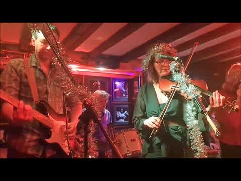 Quill ft Bev Bevan - I Wish It Could Be Christmas Everyday : BMAAC, Barnoldswick 30th November 2025