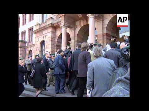 GERMANY: YASSER ARAFAT IS CRITICAL OF ISRAELI GOVERNMENT