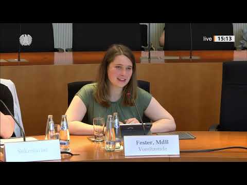 Video Thumbnail: Jugendliche berichten über Erfahrungen und Projekte zur Beteiligung