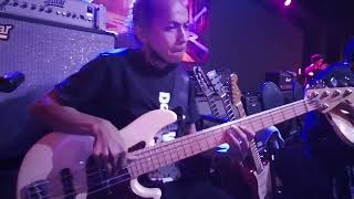 Download lagu STANDING IN THE EYES OF THE WORLD - ALL TOGETHER NOW MALAYSIA - EDISI MERDEKA - BASS CAM mp3