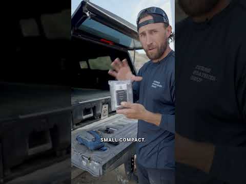 Navy Seal reveals his EDC gear...