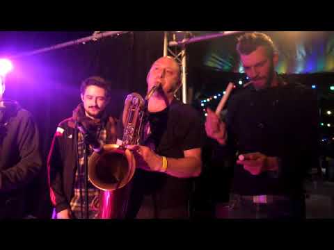 Afro Social Club & Afrobeat Crusaders Ft Muyiwa Kunnuji - Hommage à Segun Damisa Colonial Mentality